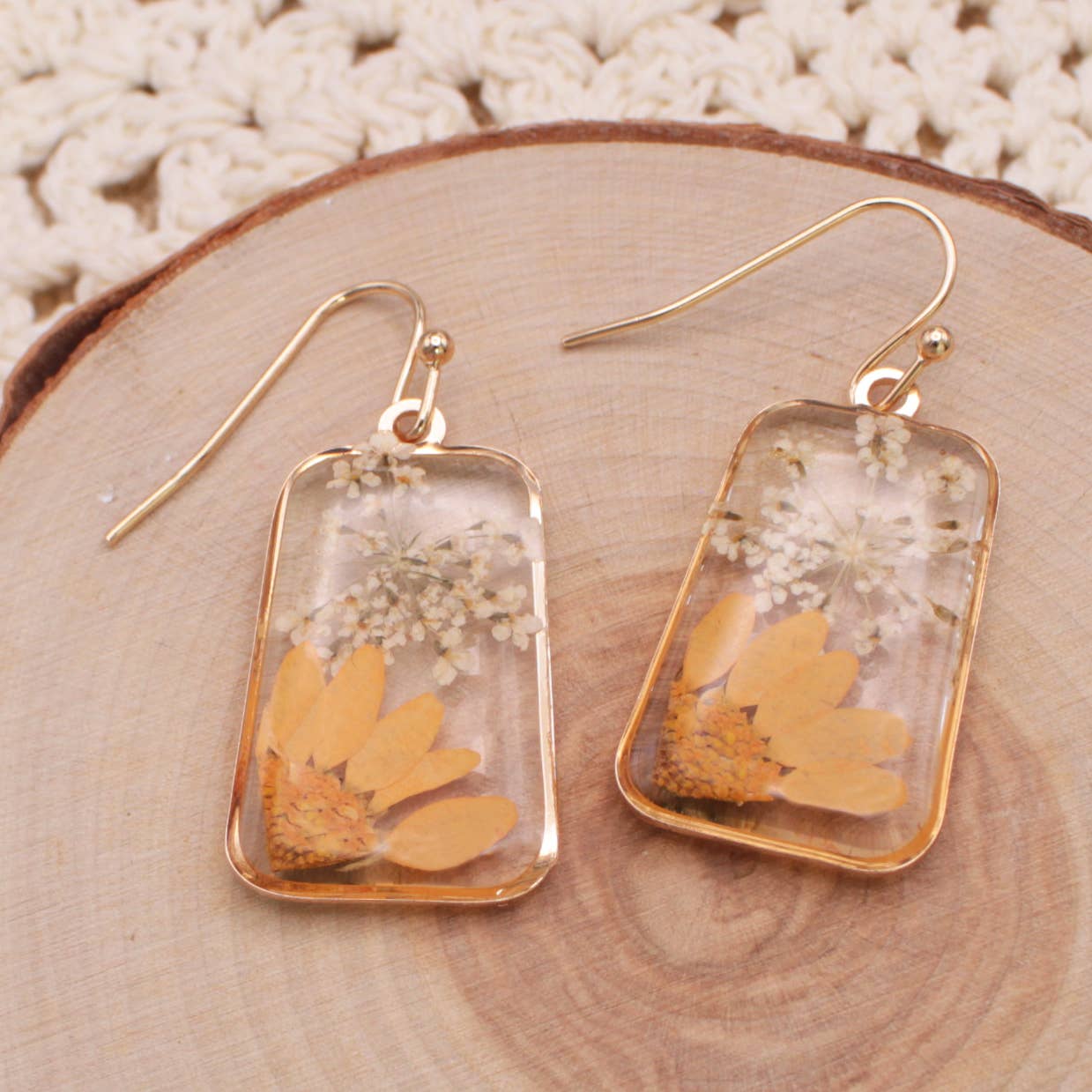 Cottage Floral Dried Sunflower Earring