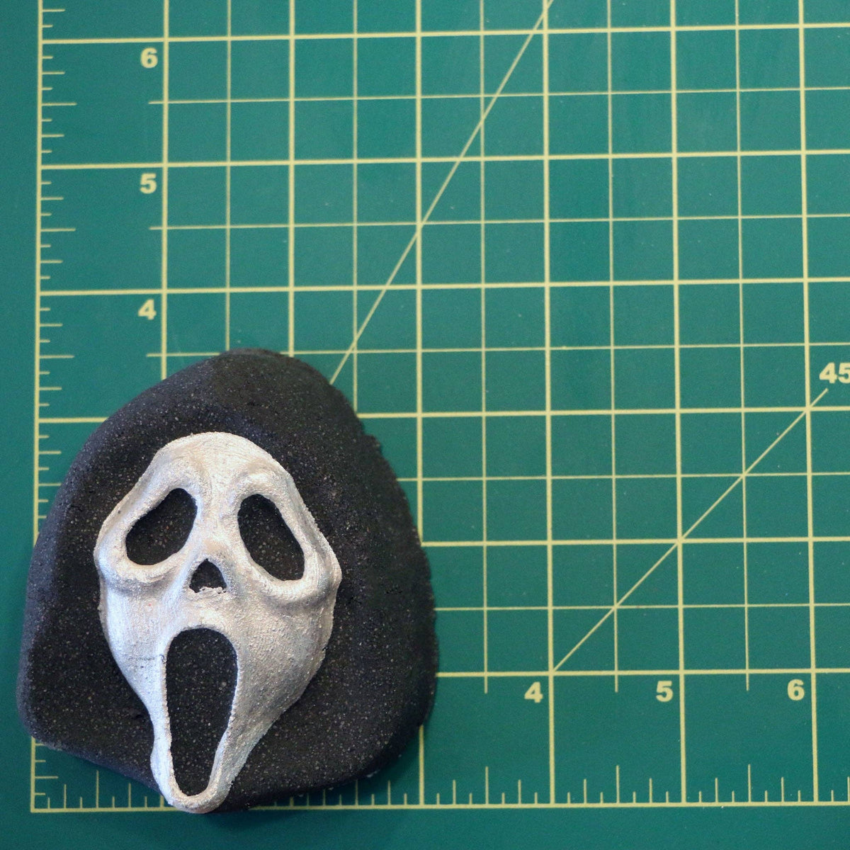 Halloween Ghost Face Bath Bomb