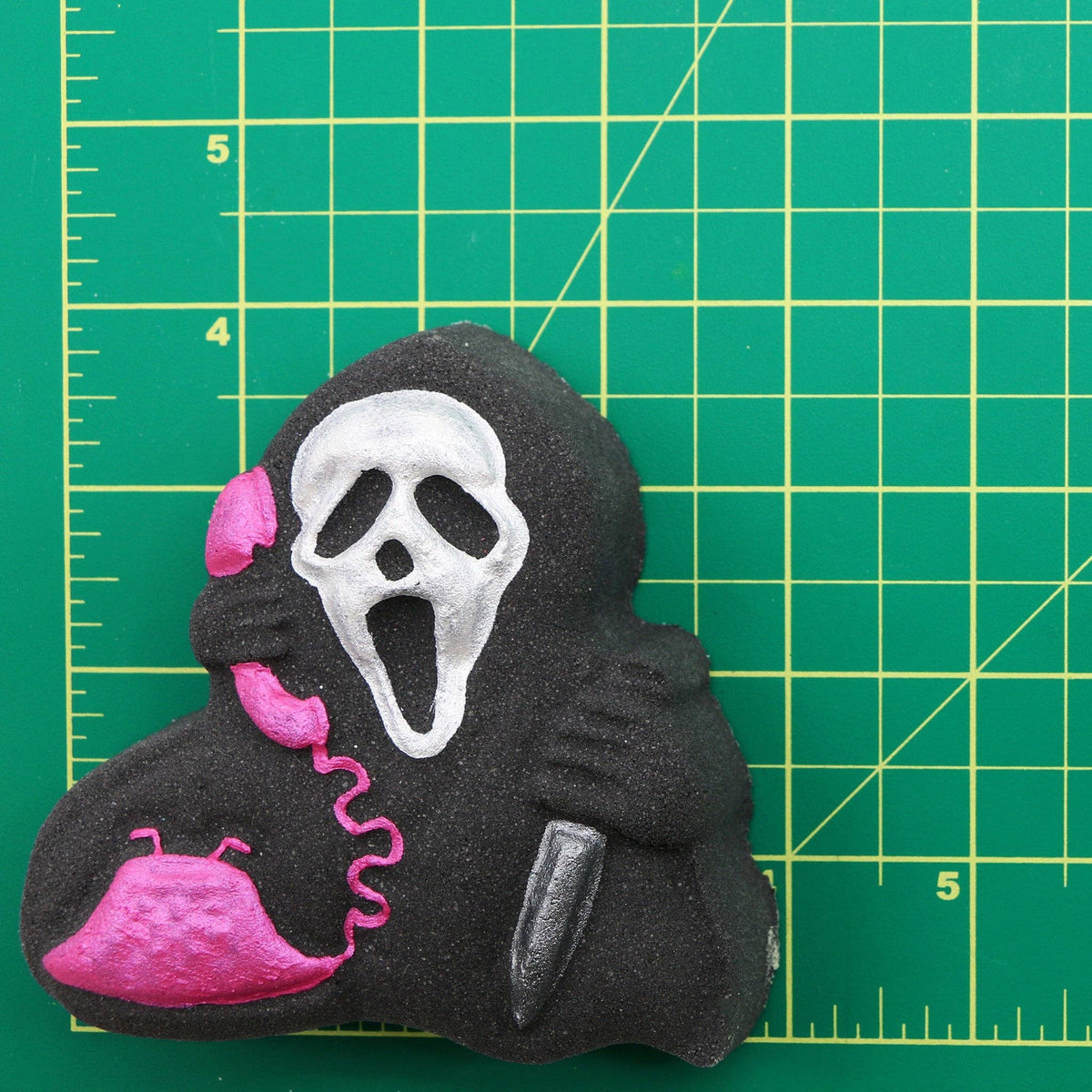 Halloween Screaming Ghost Face Bath Bomb