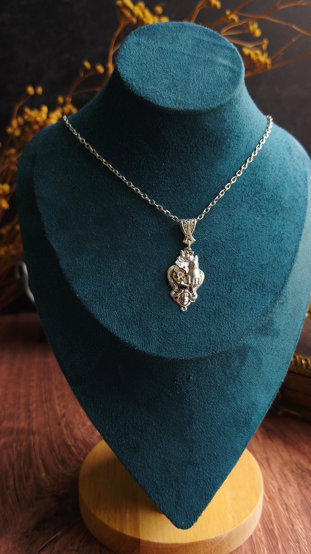 Alice Necklace - Arcane Angel
