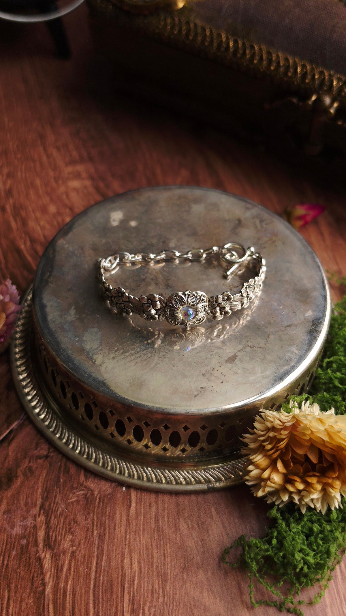 Garland Bracelet - Arcane Angel