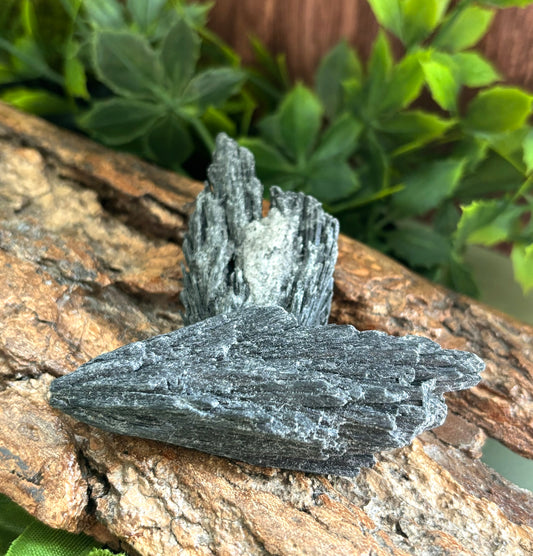 Black Kyanite Rough Blade