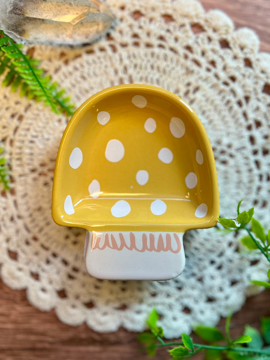 Toadstool Shaped Pinch Bowls