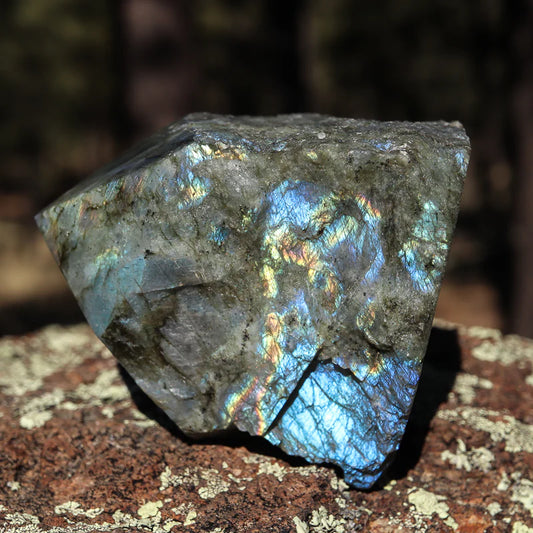 Labradorite Raw