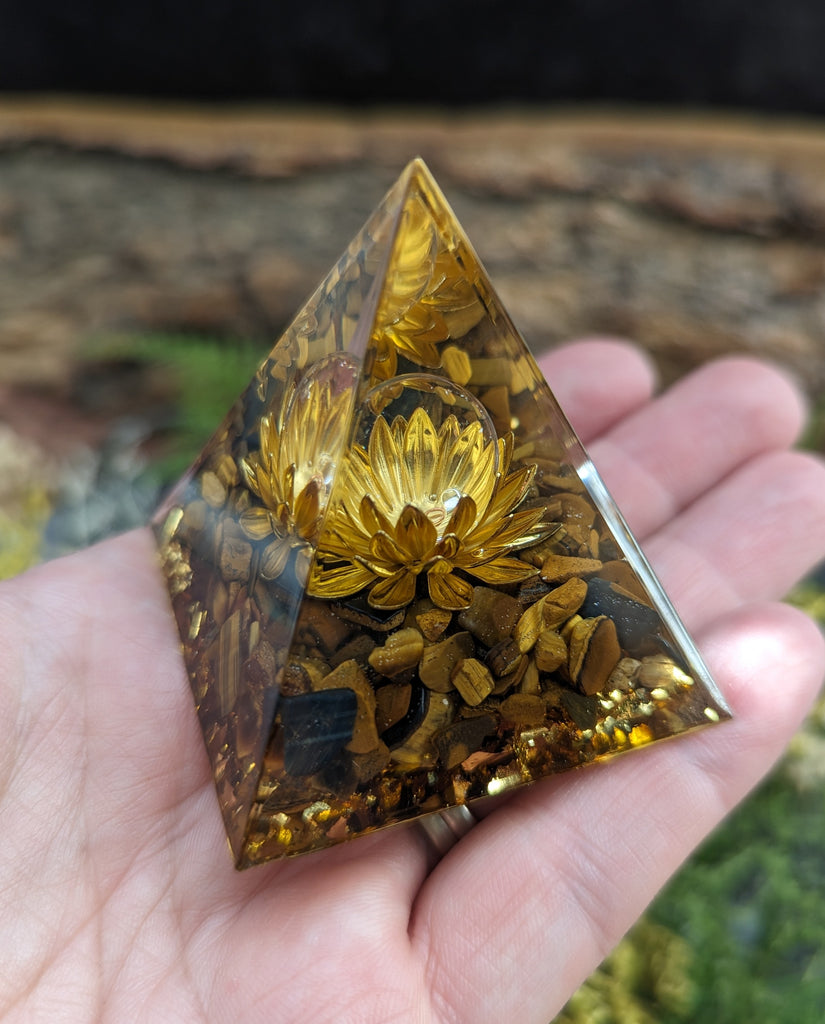 Orgonite - Gold Lotus