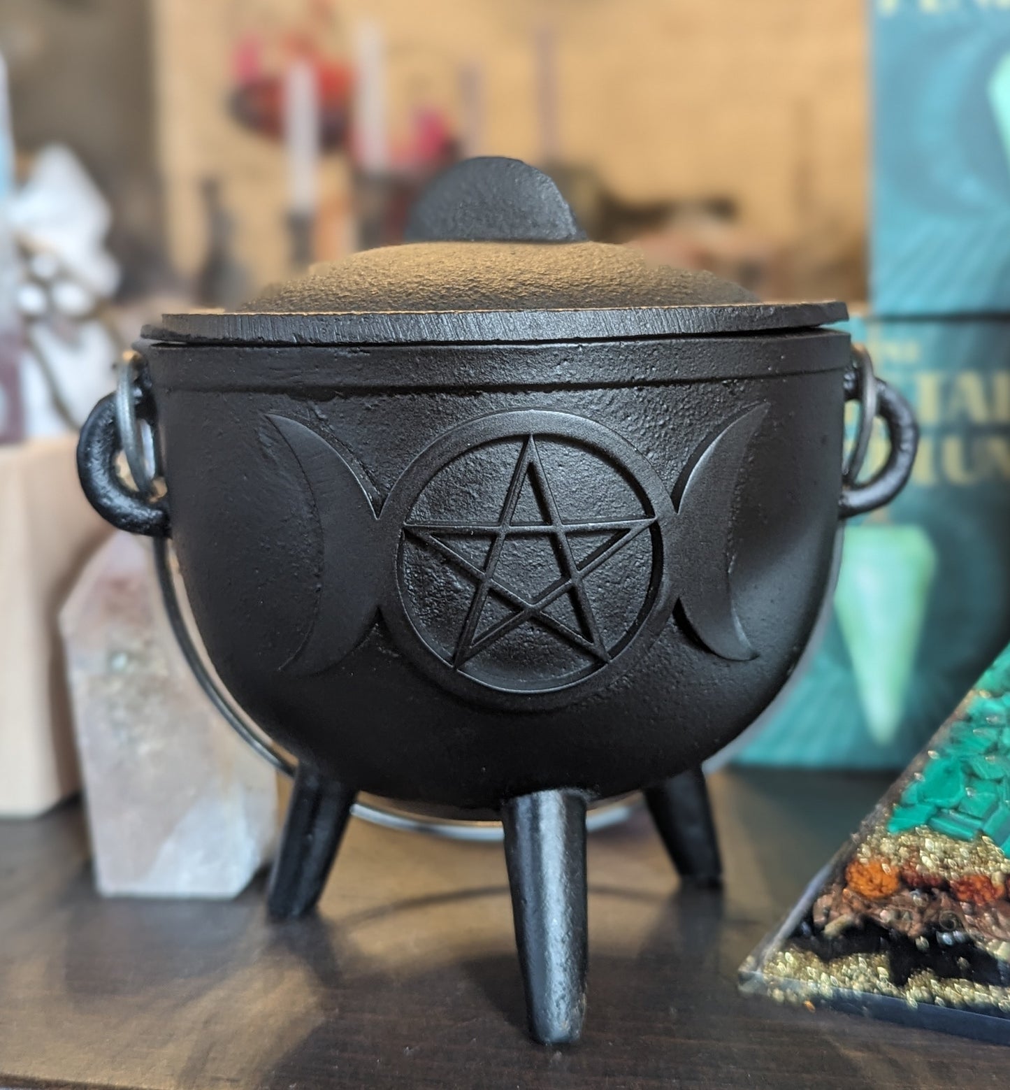 Large Cast Cauldron