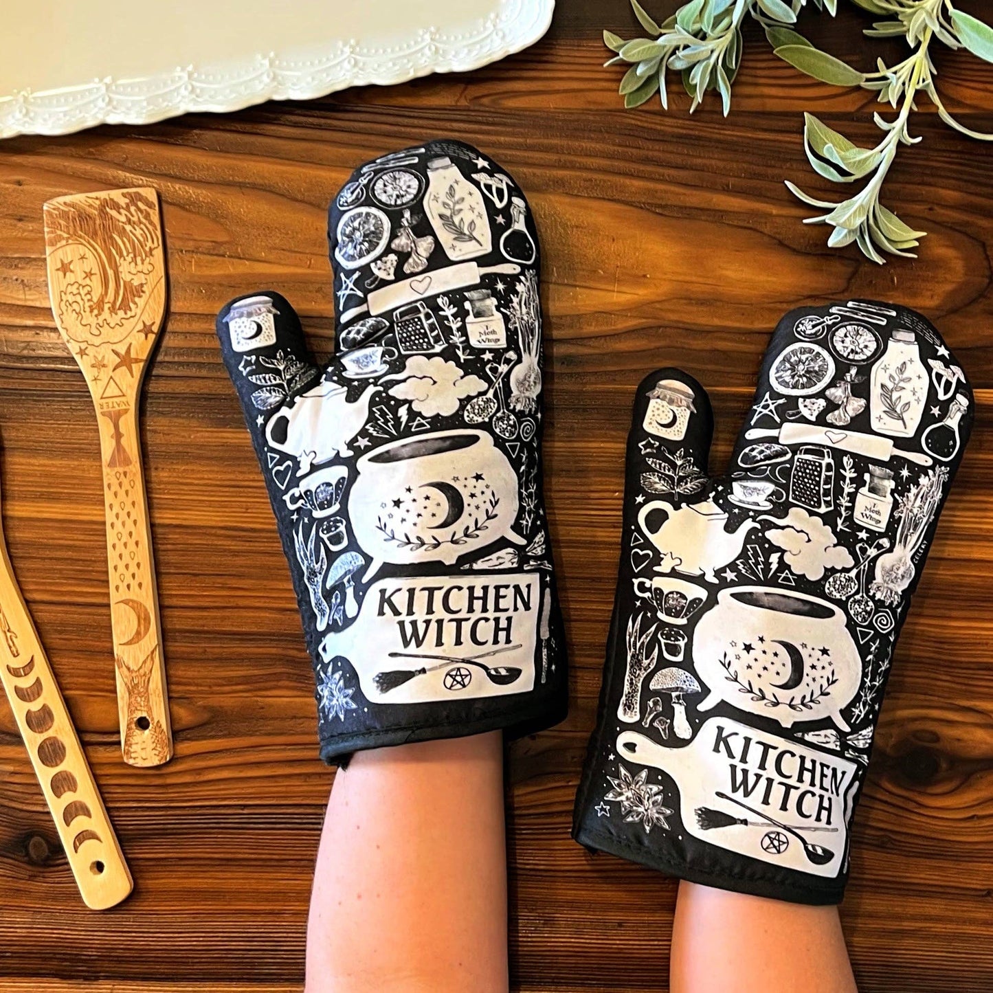 Kitchen Witch Oven Mitt Set - Black and White