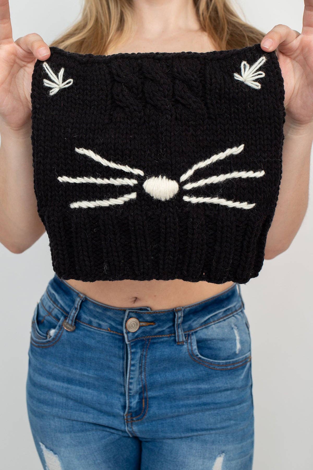 Knit Kitty Cat Embroidered Beanie: Black