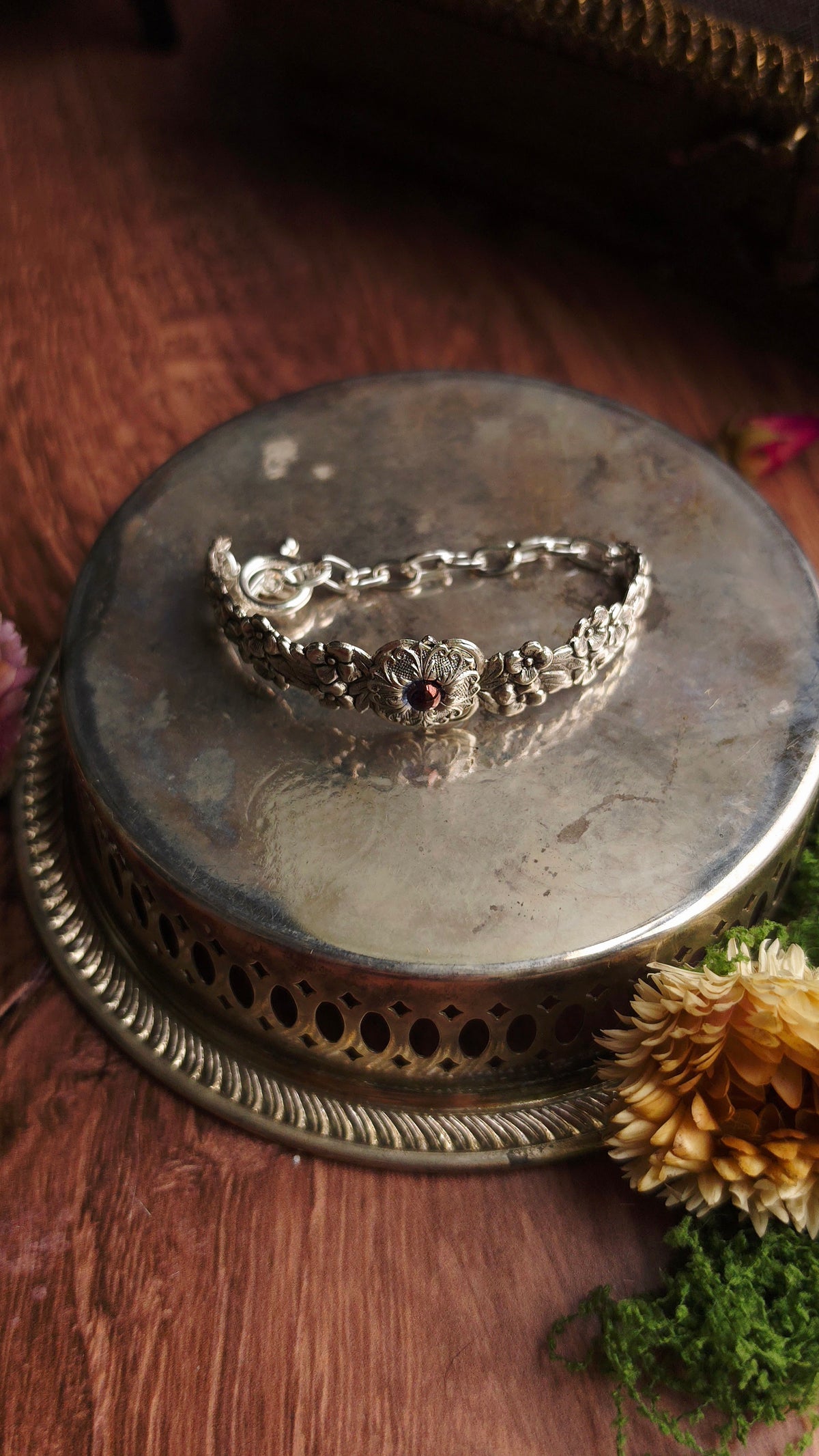 Garland Bracelet - Arcane Angel