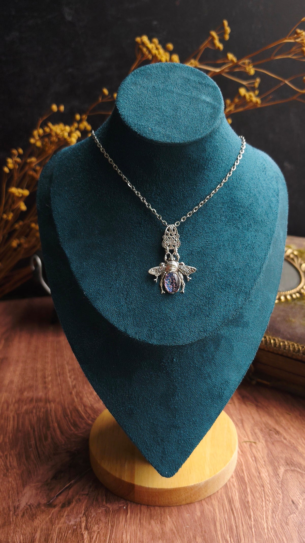 Glitter Bee Necklace - Arcane Angel