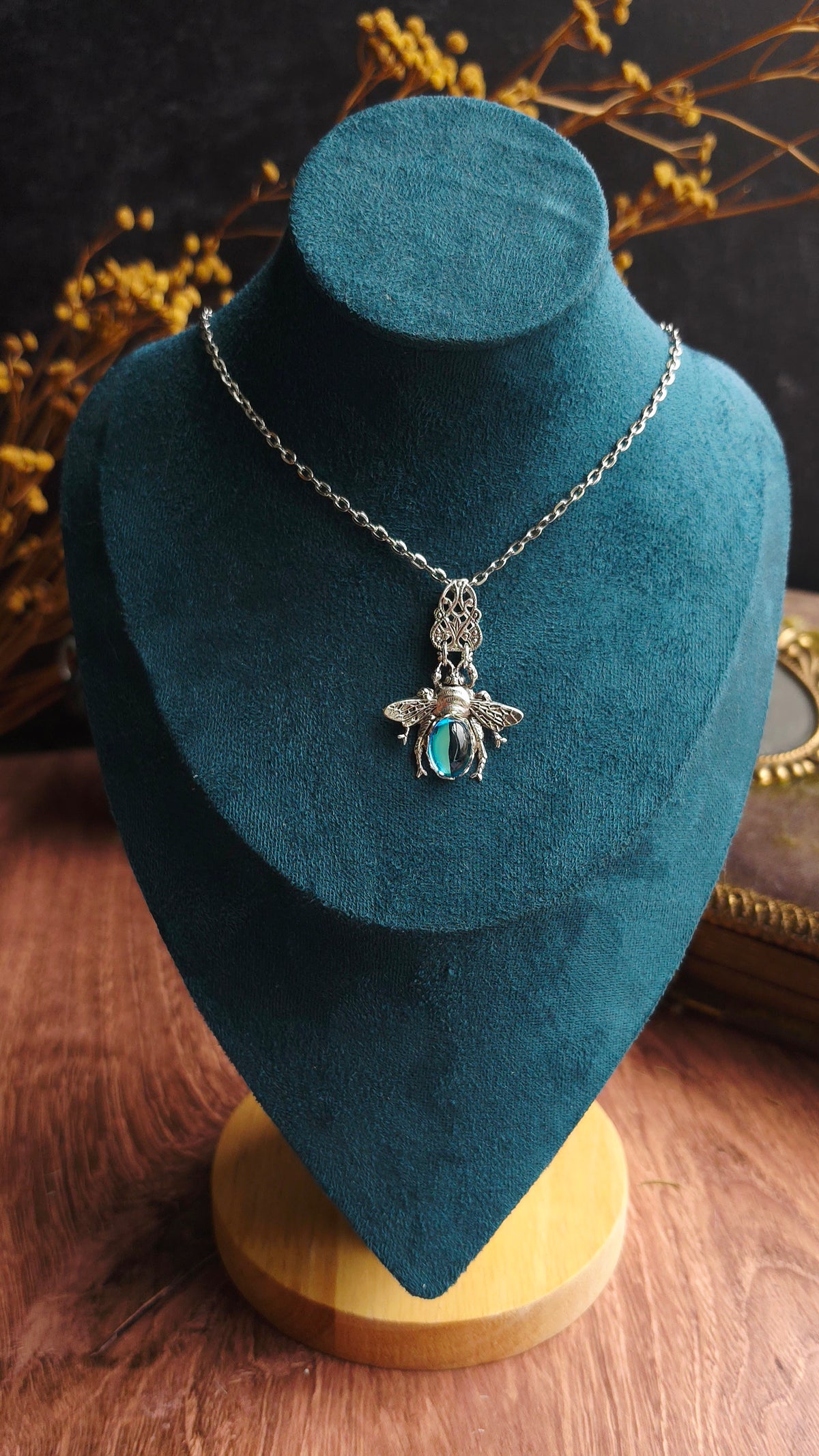 Glitter Bee Necklace - Arcane Angel